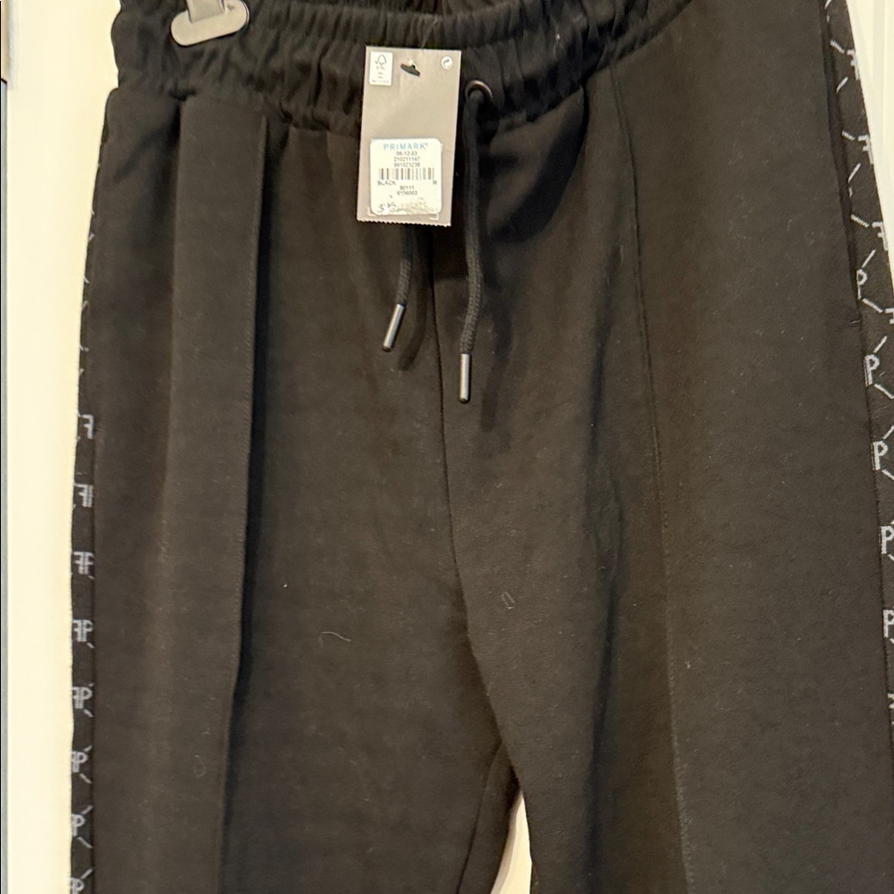 Primark Black Crewneck Sweater with Pattern Sets With Pants - Picture 6 of 9